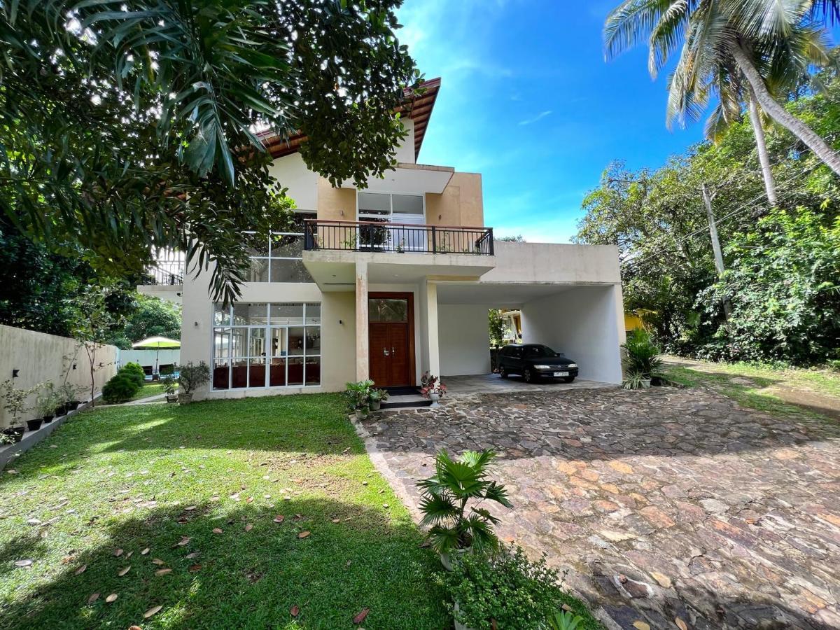 Siri Tropical Retreat Villa Hikkaduwa Exterior photo
